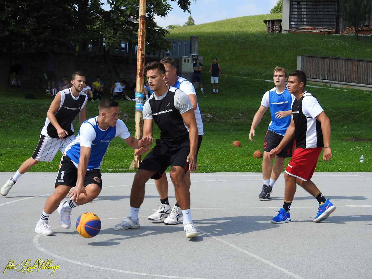 3NA3 LOGATEC 19 (22).jpg